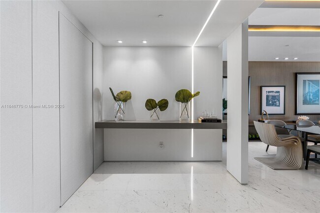 Building Photo - 9349 Collins Ave