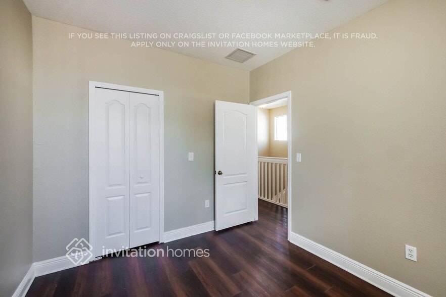 Building Photo - 3720 SW 69th Ave