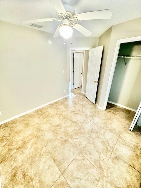 Building Photo - 967 Tray Dr