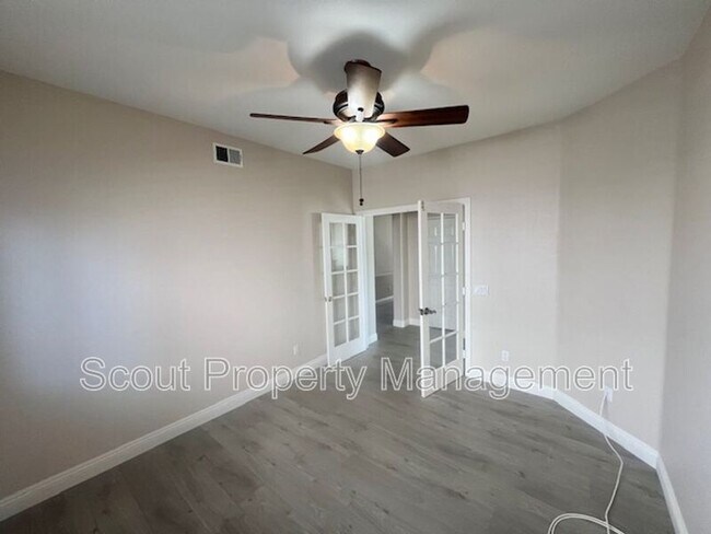 Building Photo - 33309 Morning View Dr