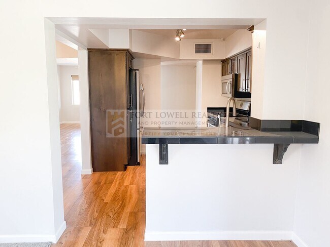 Building Photo - Beautiful 3 Bed, 2 Bath with Pool!! NO HOA!!! (Available on 05/01/26)