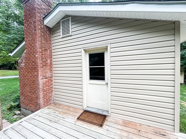 Building Photo - 9395 Marcus Ln