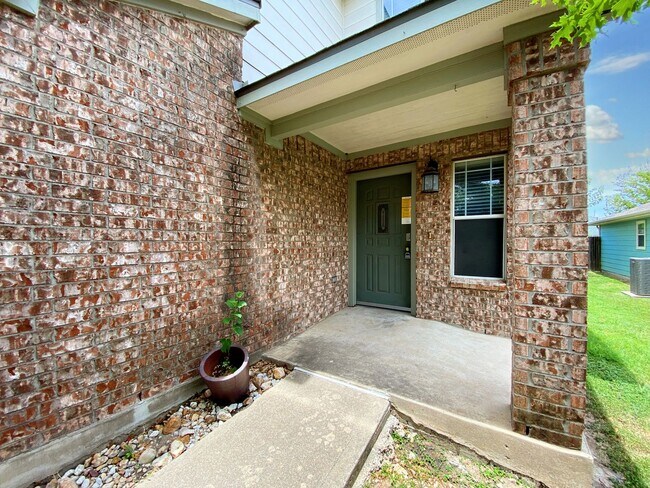 Building Photo - Spacious 4 Bed 3 Bath Rental with Modern Touches in Austin