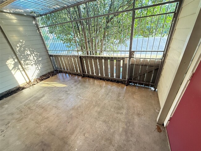 Building Photo - 5005 Georgi Ln