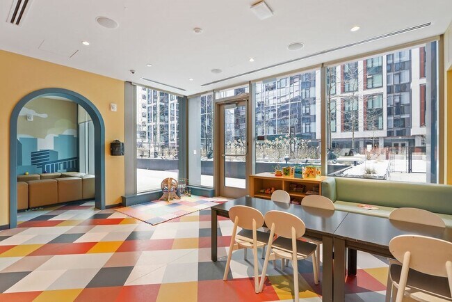Building Photo - 133 Seaport Blvd