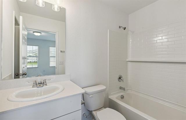 Building Photo - 4425 Benham Dr