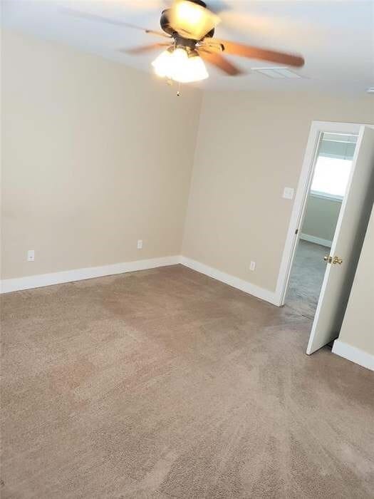 Building Photo - 819 Lightningbug Ln