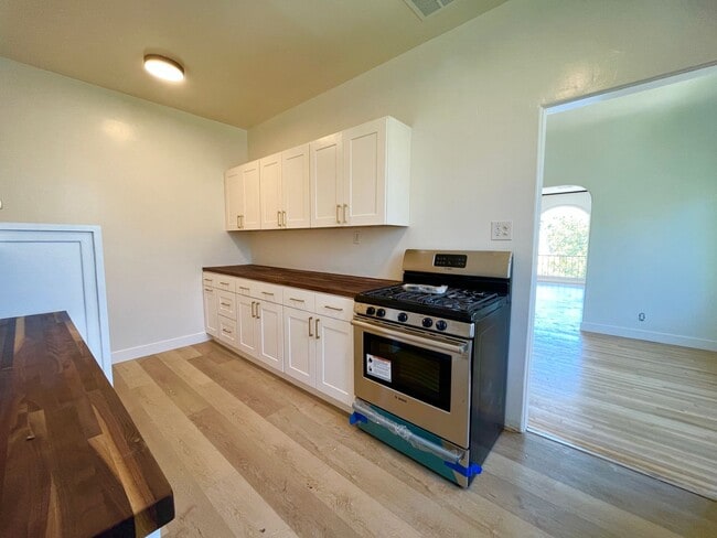 Building Photo - One of a kind castle on the hill