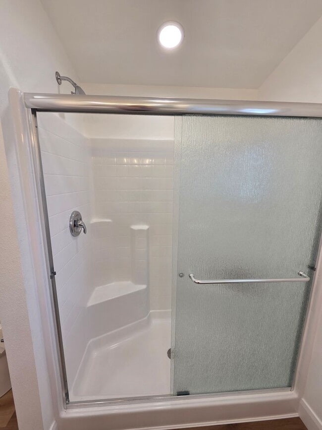 Building Photo - Beautifully remodeled 3 bed/2 bath Manufac...
