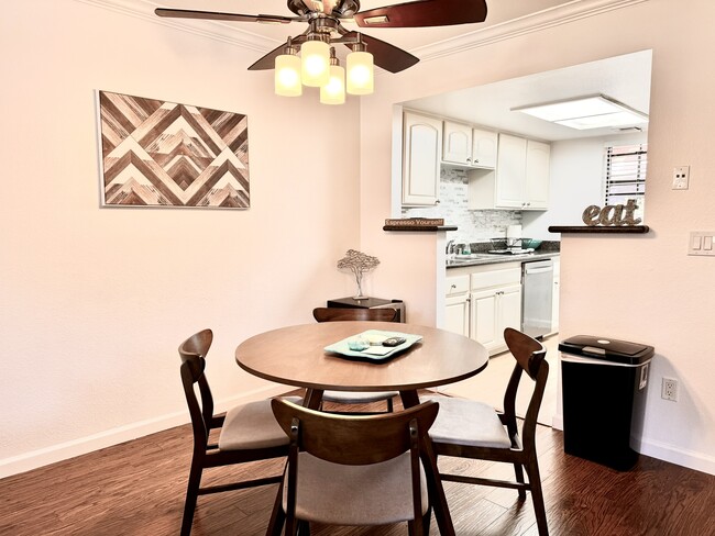 Building Photo - 12035 Alta Carmel Ct