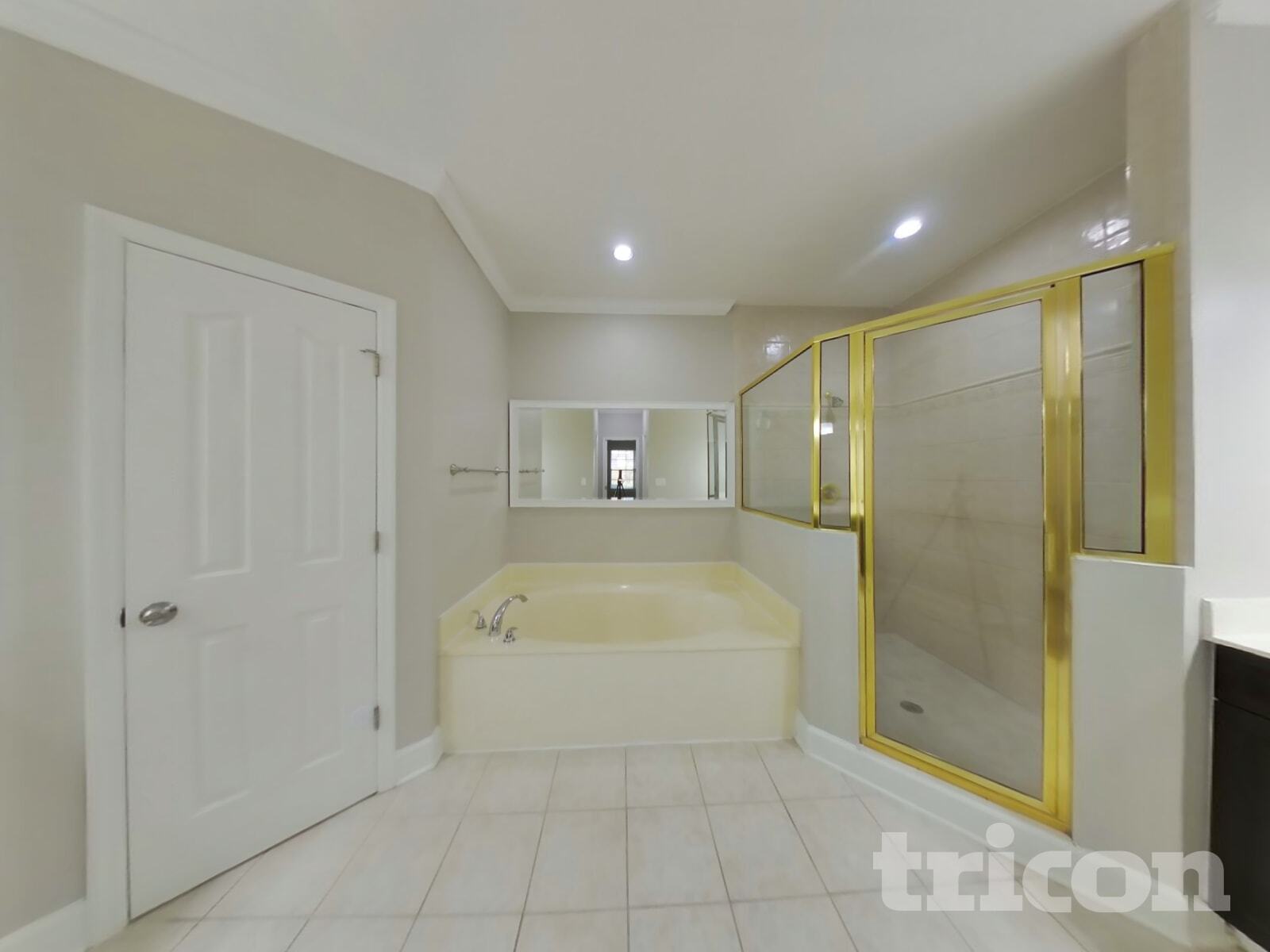 Building Photo - 1137 Hideaway Dr N