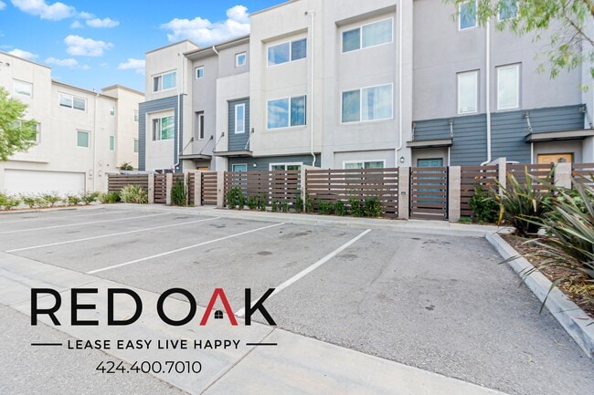 Building Photo - 14430 Strawberry Ln