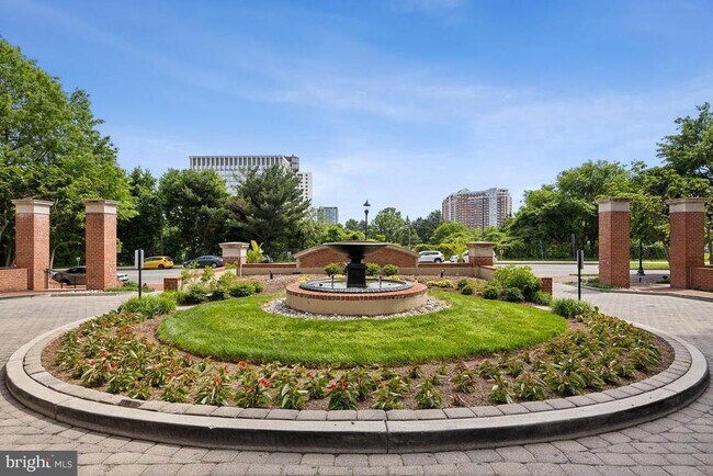 Building Photo - 11710 Old Georgetown Rd