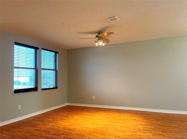 Building Photo - 1712 Silverwood Ln