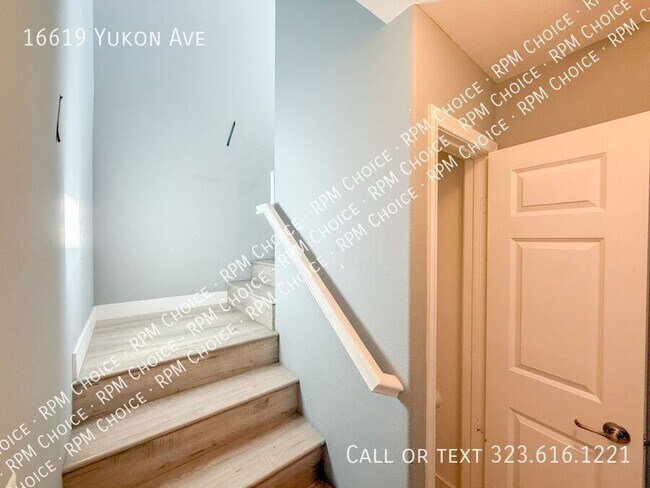 Building Photo - 16619 Yukon Ave