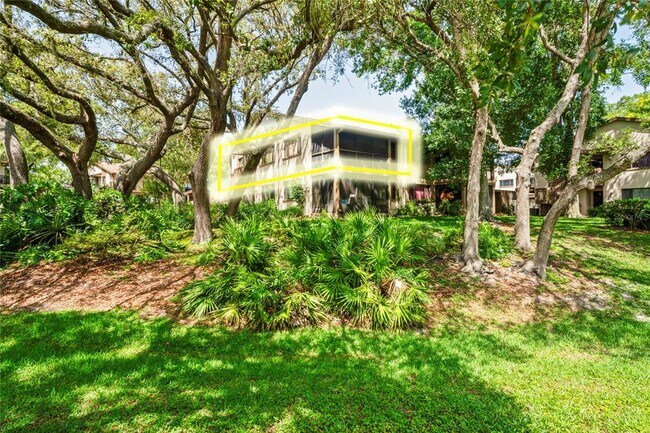 Building Photo - 13009 Wedgewood Way