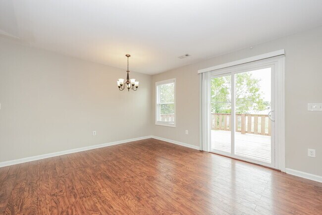 Building Photo - 2712 Mollys Ct