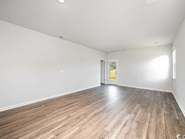 Building Photo - 170 Cassina Dr
