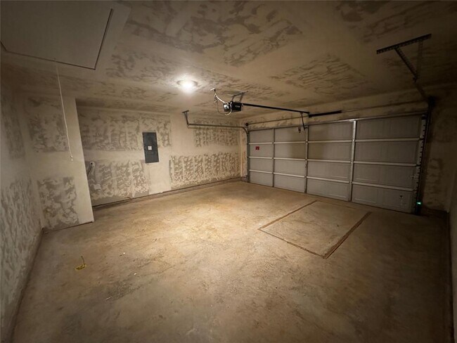 Building Photo - 9041 NW 149th Ter
