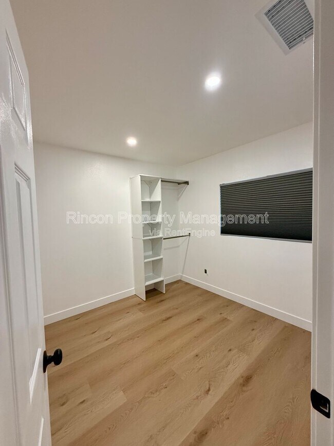 Building Photo - 607 Lemon Way