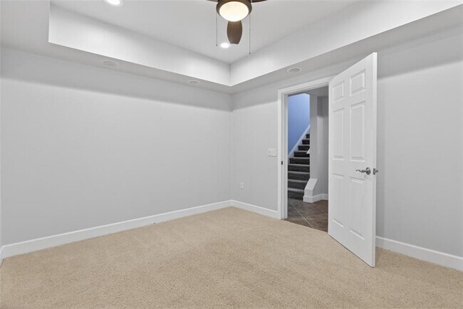 Building Photo - 4537 Grandview Pkwy