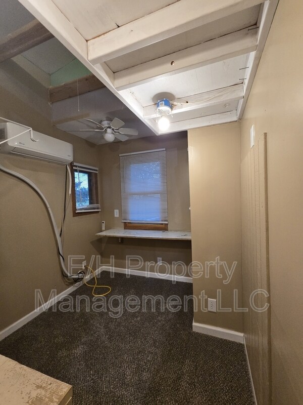 Building Photo - 635 N Andover Rd