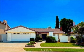 Building Photo - 15392 Maryknoll St