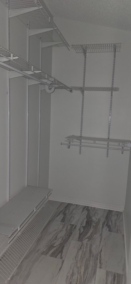 Building Photo - Village of Del Mar