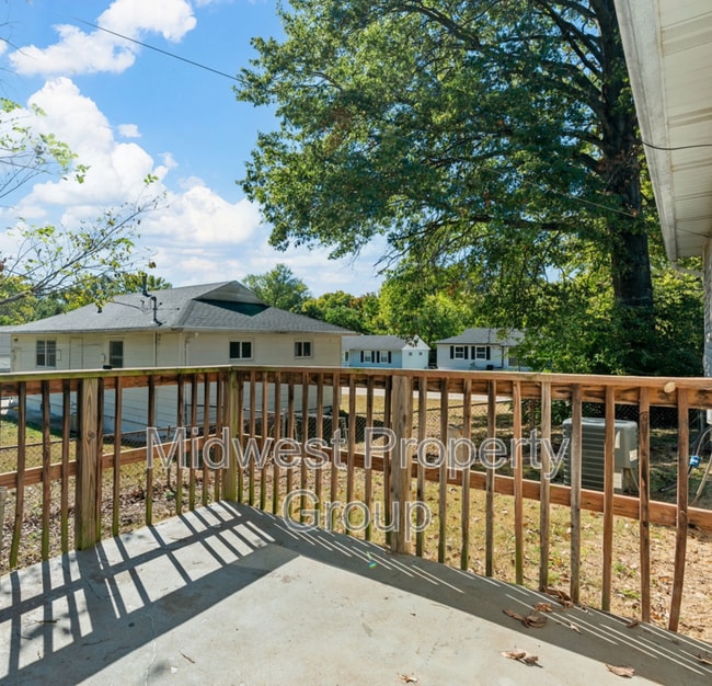 Building Photo - 1700 Newhall Ct