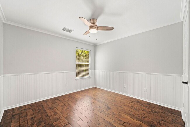 Building Photo - 26 Musgrove Pl