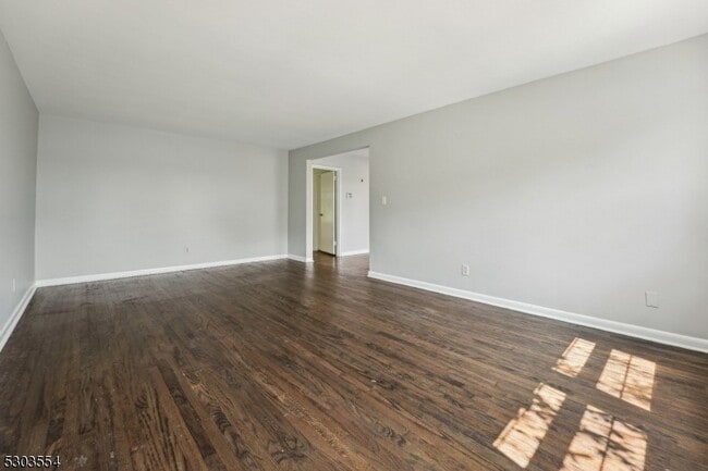 Building Photo - 24 Hutton Ave