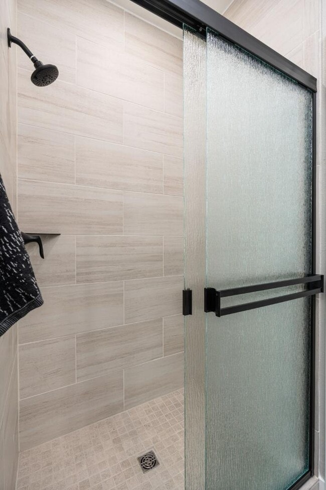 Building Photo - 2806 E Alluvial Ave