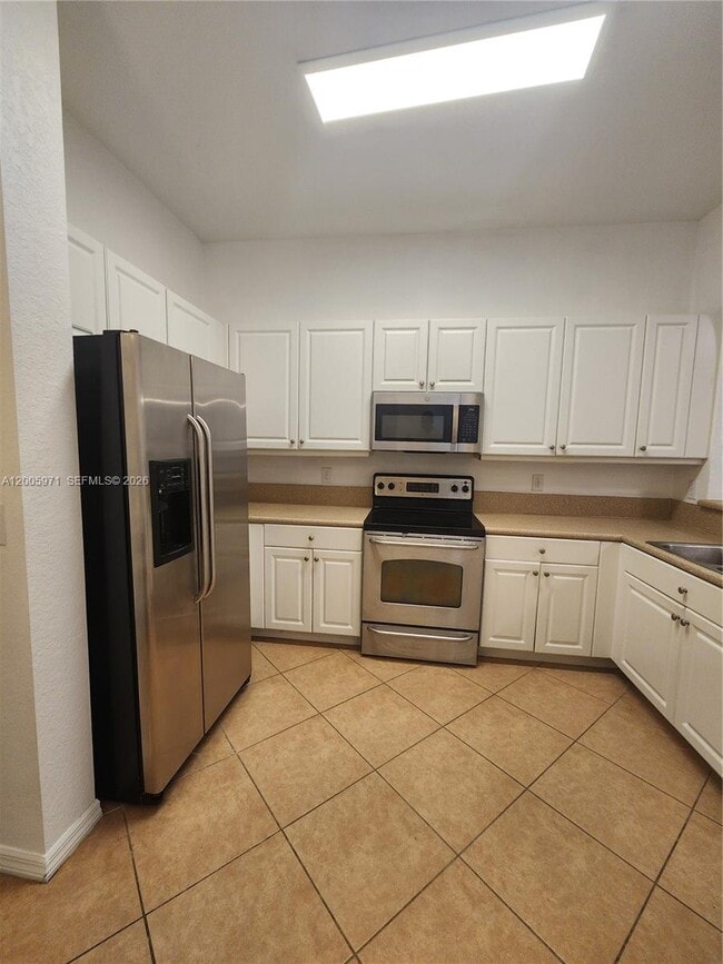 Building Photo - 3600 Oaks Clubhouse Dr