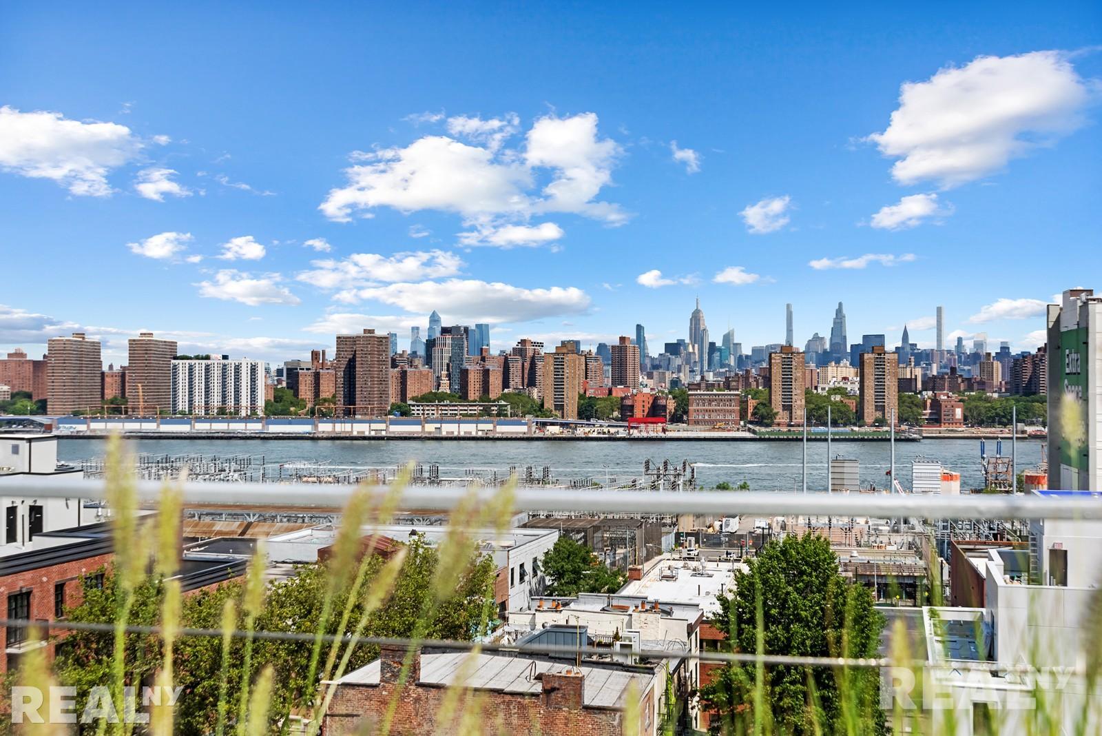 Building Photo - 99 Gold St