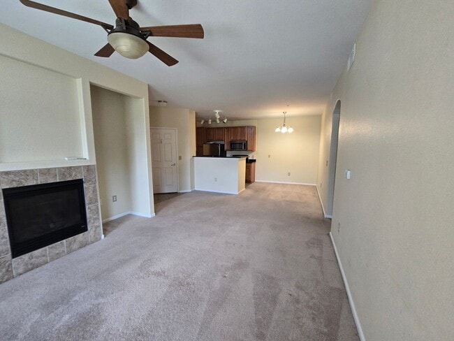 Building Photo - Beautiful 2 Bed, 2 bath condo