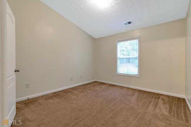 Building Photo - 1954 Woodland Park Cir