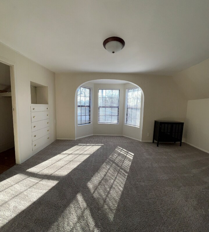 Building Photo - 1411 Portland Ave