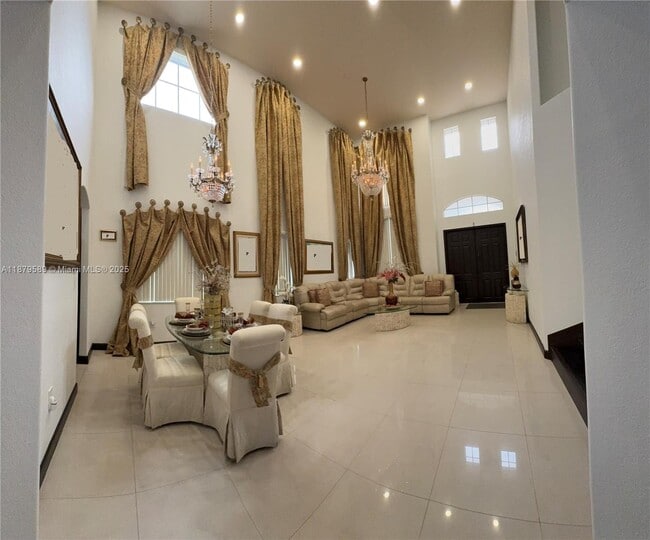 Building Photo - 15375 SW 93rd Ln