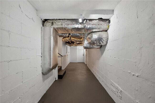 Building Photo - 2967 Flat Shoals Rd