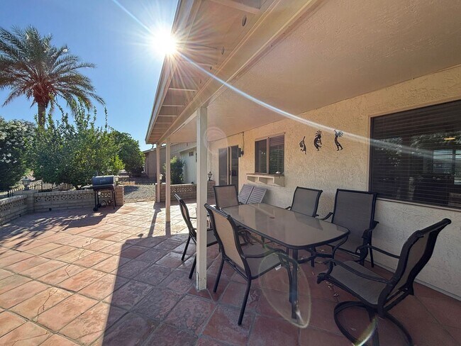 Building Photo - Discover comfortable seasonal living in Mesa, AZ with this well-appointed furnished & updated 2-b...