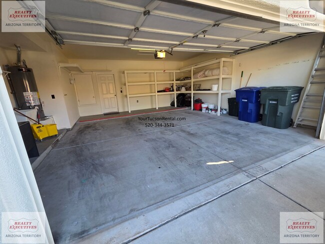 Building Photo - NE off Wrightstown & Pantano 3/2 with pool, patio and loads of upgrades