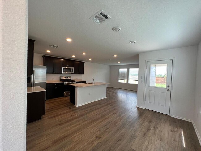 Building Photo - 12204 Scarlet Way