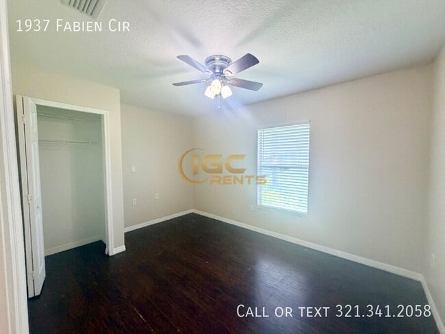 Building Photo - 1937 Fabien Cir