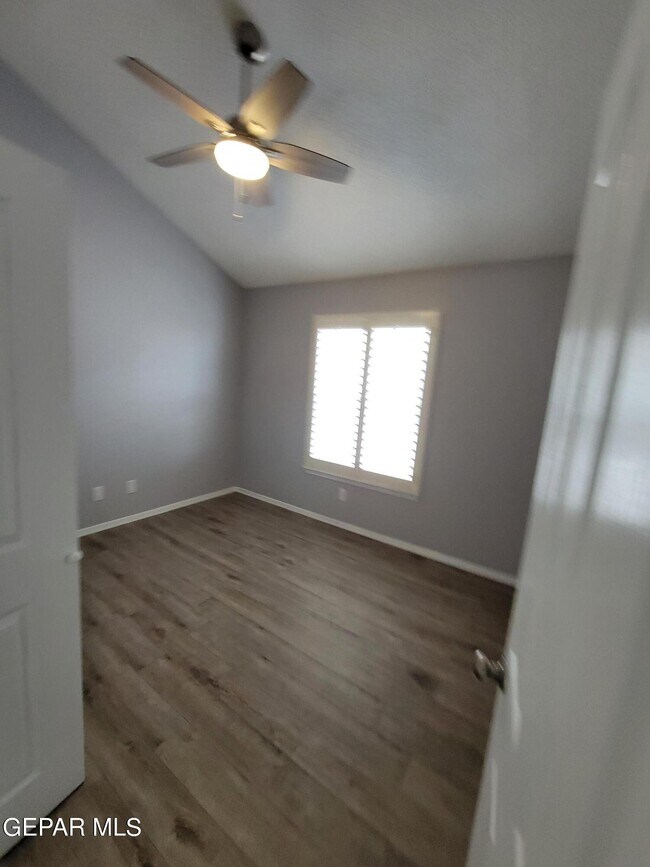 Building Photo - 1404 Black Ridge Dr