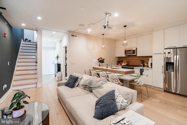 Building Photo - 1612 Germantown Ave