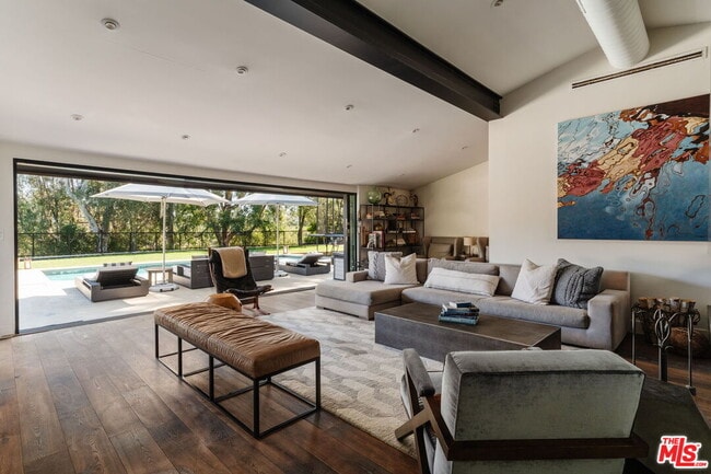 Building Photo - 15490 Milldale Dr