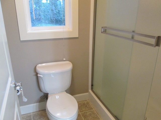 Building Photo - 4Bd/2.5Ba Two Story House - Available Soon!