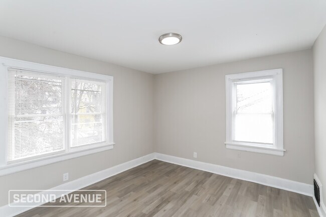 Building Photo - 922 Wells St