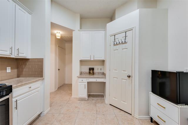 Building Photo - 3687 Harvard Dr