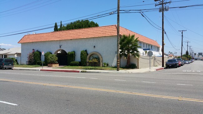 Building Photo - 14022 Norwalk Blvd